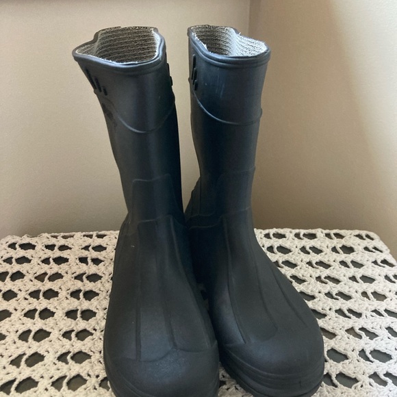 Unisex toddler size 11 northerner blk rubber boots - Picture 2 of 6